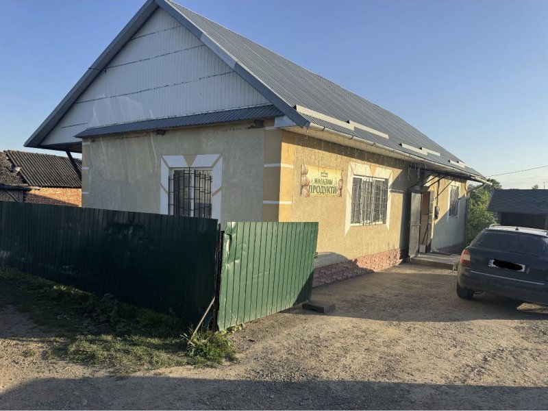 продається нежитлове приміщення (магазин) в м. Рогатин